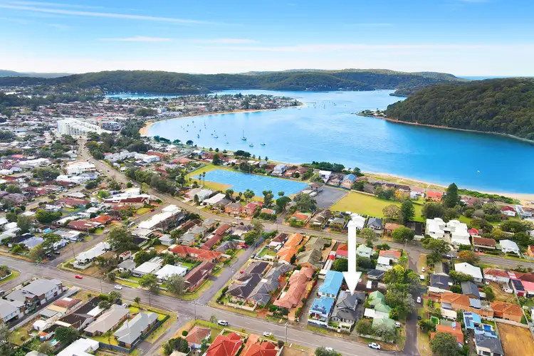 Main view of Homely townhouse listing, 2/142 Barrenjoey Road, Ettalong Beach NSW 2257