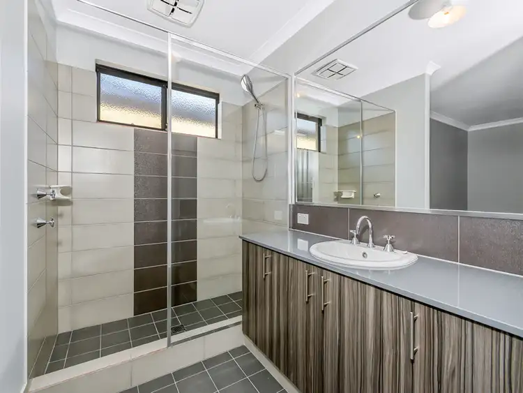 Fifth view of Homely house listing, 1 Claymore Place, Piara Waters WA 6112