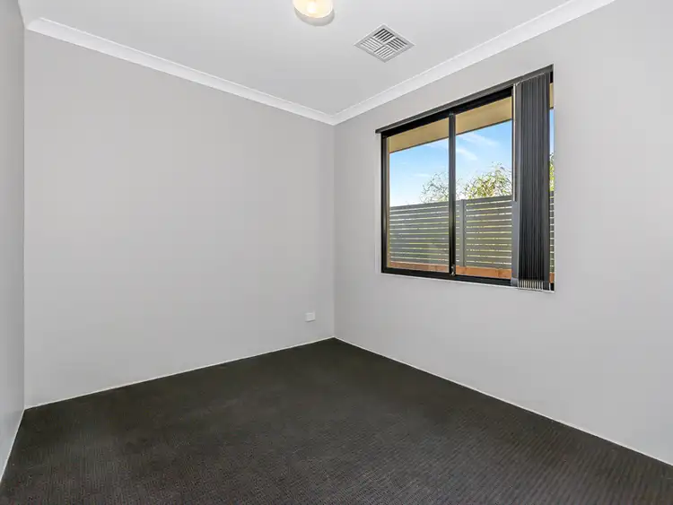 Seventh view of Homely house listing, 1 Claymore Place, Piara Waters WA 6112