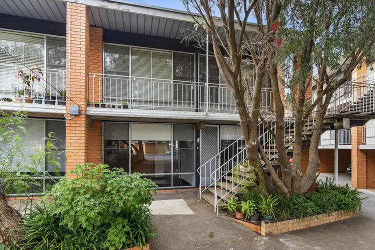 4/45 Barrabool Road, Highton VIC 3216