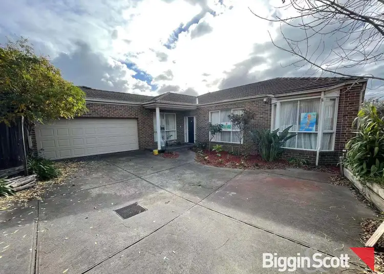 1A FARLEIGH AVENUE, Burwood VIC 3125