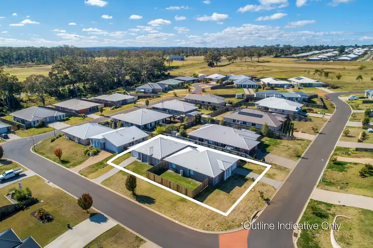 Second view of Homely house listing, 2 Dove Crescent, Kleinton QLD 4352