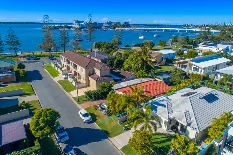 6 Teal Avenue, Paradise Point QLD 4216