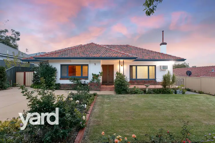 25 Kitchener Road, Melville WA 6156