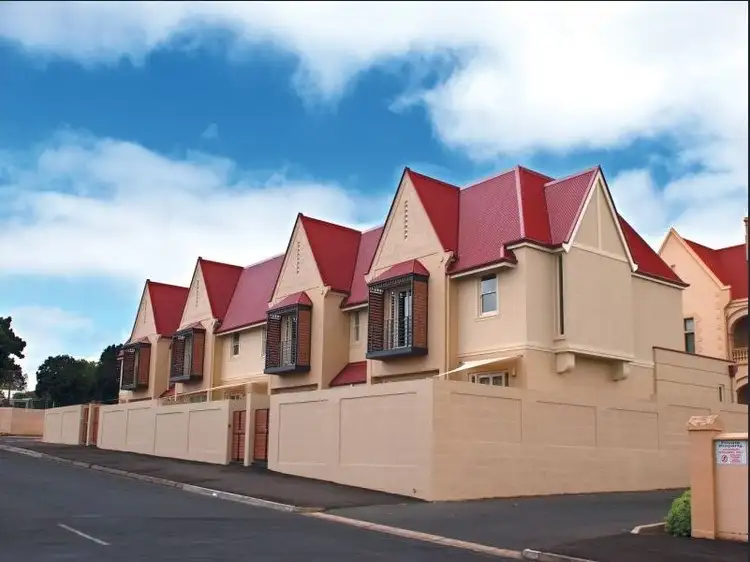 1/2 Jardine Street, Mount Gambier SA 5290