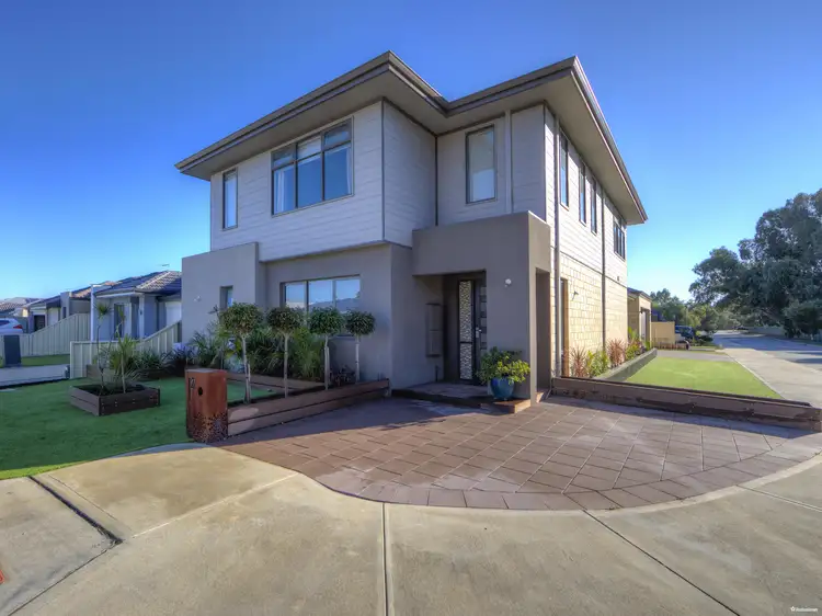 2 Nagal Way, Wattle Grove WA 6107
