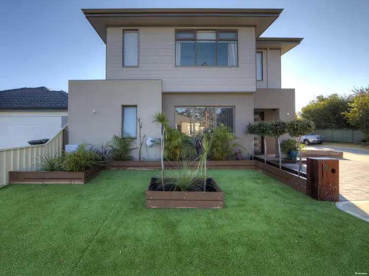 Sixth view of Homely house listing, 2 Nagal Way, Wattle Grove WA 6107