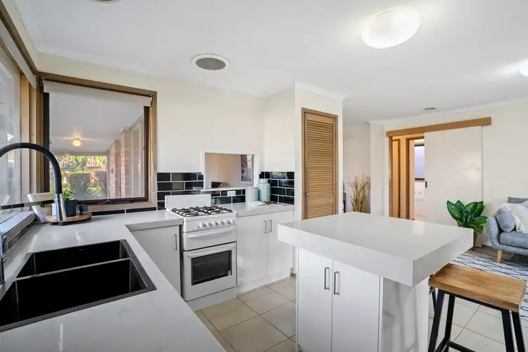 Fourth view of Homely house listing, 1 Axedale Crescent, Endeavour Hills VIC 3802