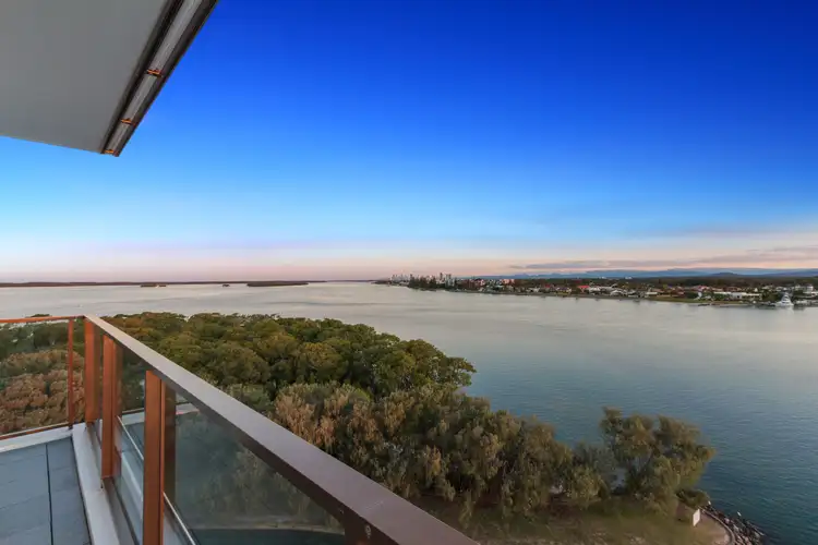 31701 Ephraim Island, Paradise Point QLD 4216