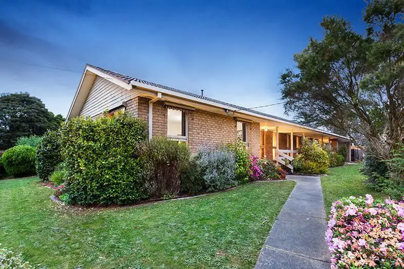 Main view of Homely house listing, 2 Gelea Crescent, Vermont South VIC 3133