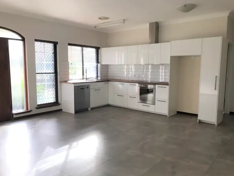 4/48 LOCKHART STREET, Como WA 6152