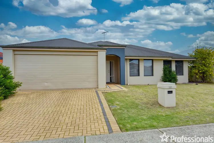 10 Ambleside Parade, Waikiki WA 6169