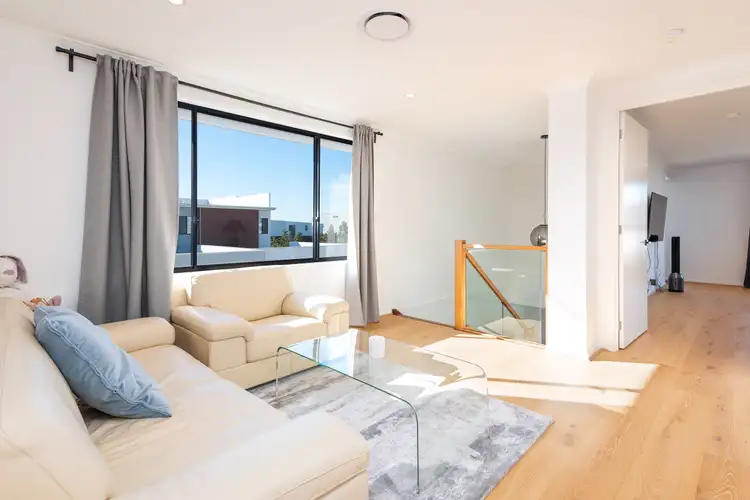 Sixth view of Homely house listing, 5 North Quay Circuit, Hope Island QLD 4212