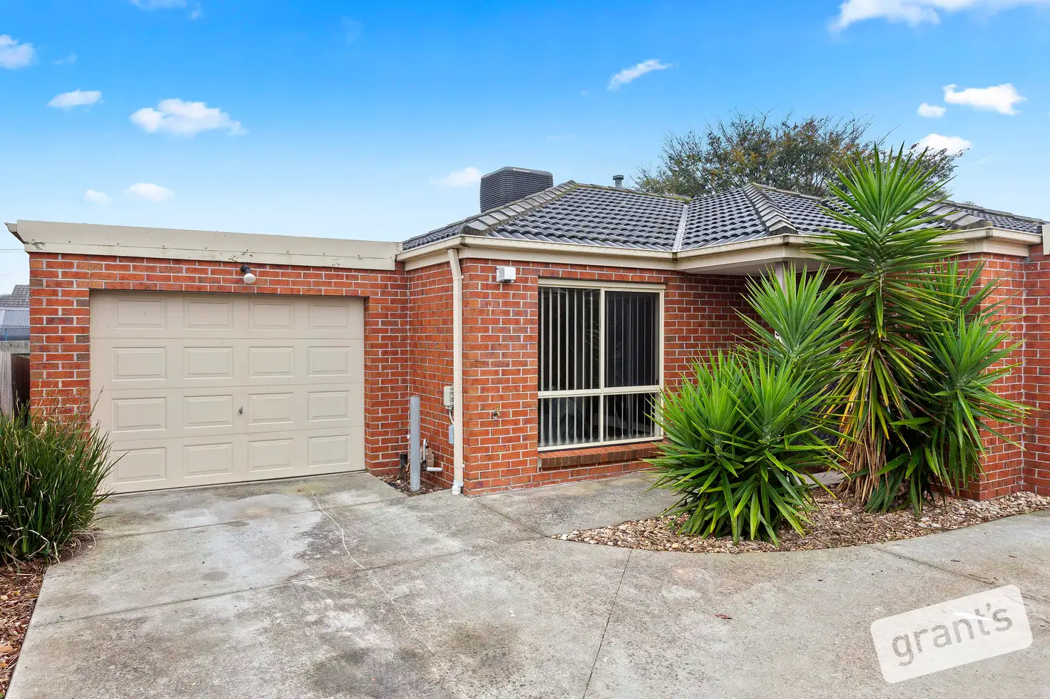 Main view of Homely unit listing, 5A Hoddle Court, Cranbourne VIC 3977