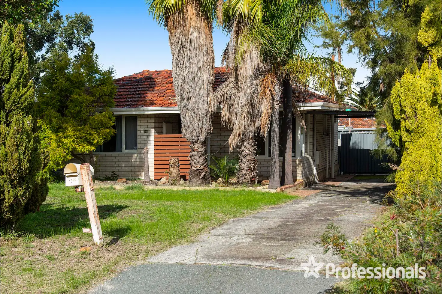 Main view of Homely house listing, 10 Chataway Road, Girrawheen WA 6064