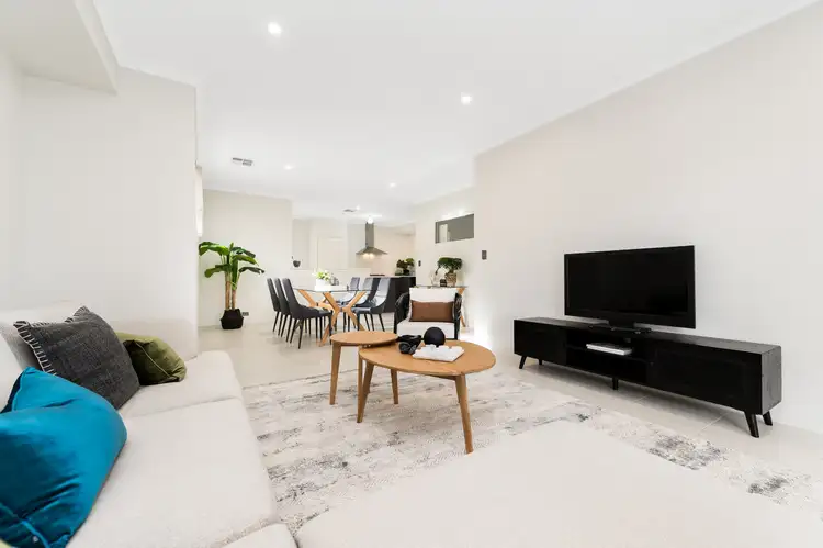 2B Sanderson Street, Embleton WA 6062