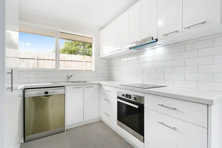 Second view of Homely house listing, 6 Bardoel Court, Chelsea VIC 3196