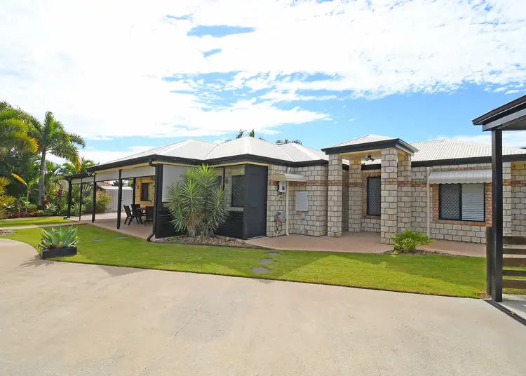 10 ARWON CLOSE, Point Vernon QLD 4655