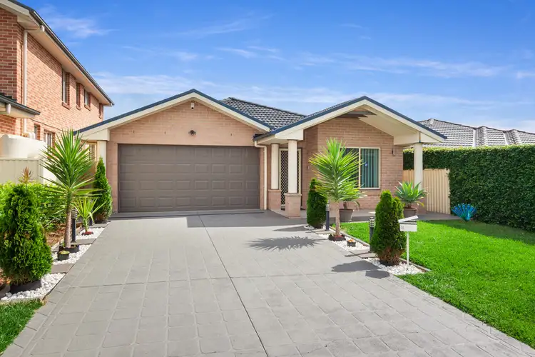 8 Brearley Avenue, Middleton Grange NSW 2171