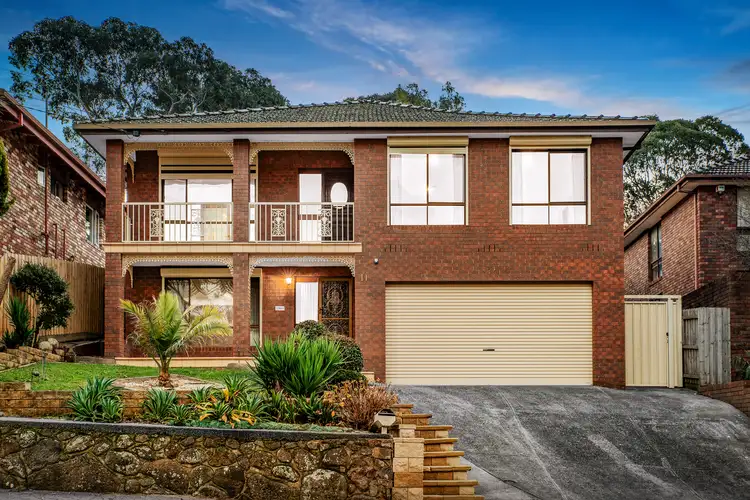 11 Highview Crescent, Macleod VIC 3085