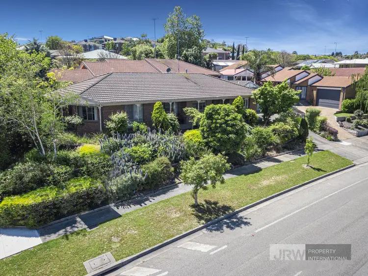 Second view of Homely house listing, 7 Hepburn Court, Berwick VIC 3806