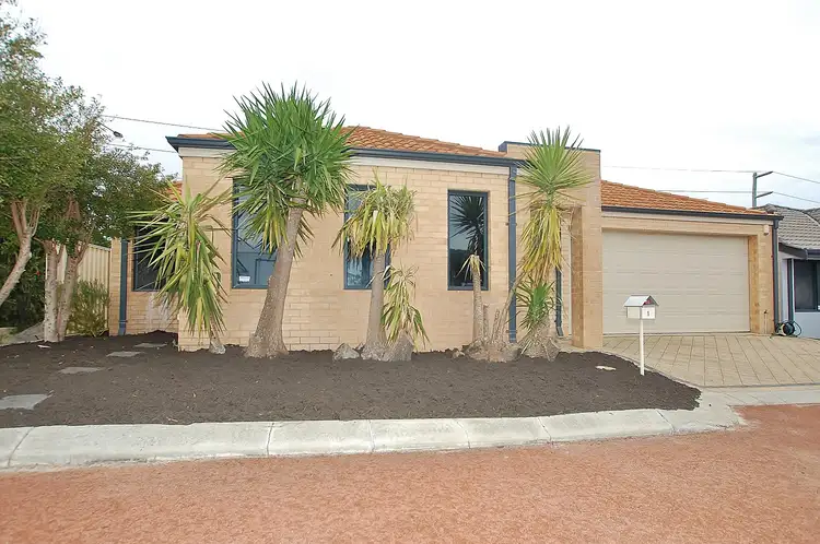 1/5 Calabrese Avenue, Wanneroo WA 6065