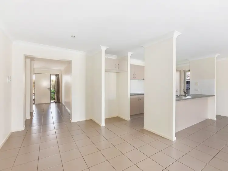 96 Jacaranda Drive, Yamanto QLD 4305