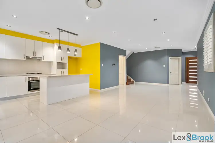 15/7 Altair Pl, Hinchinbrook NSW 2168