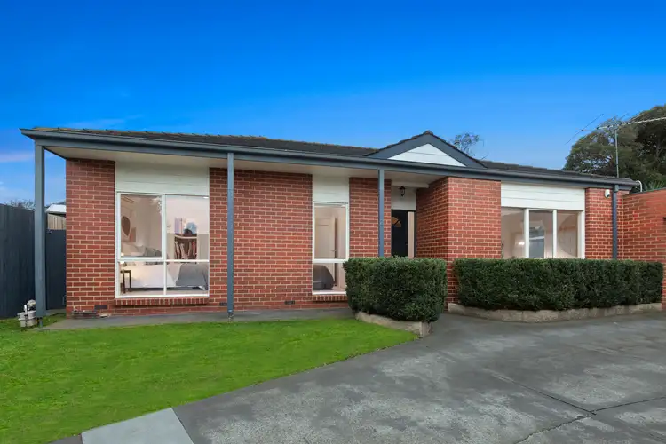 Main view of Homely unit listing, 2/13 Oak Avenue, Cheltenham VIC 3192