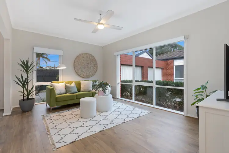 Second view of Homely unit listing, 2/13 Oak Avenue, Cheltenham VIC 3192