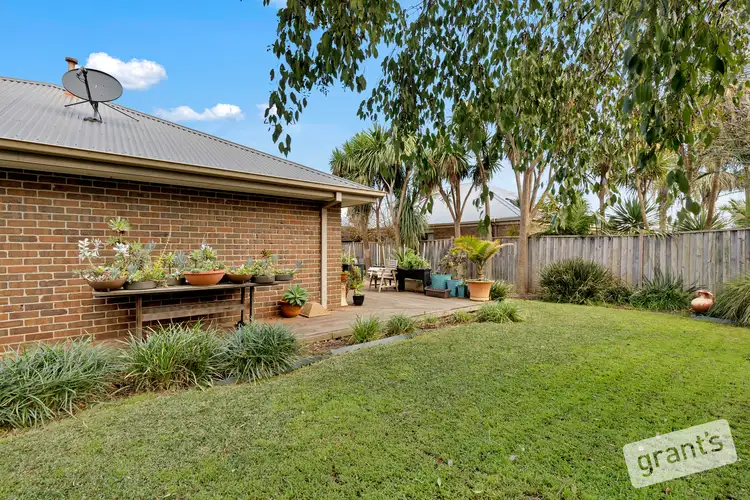 18 Mathoura Court, Berwick VIC 3806