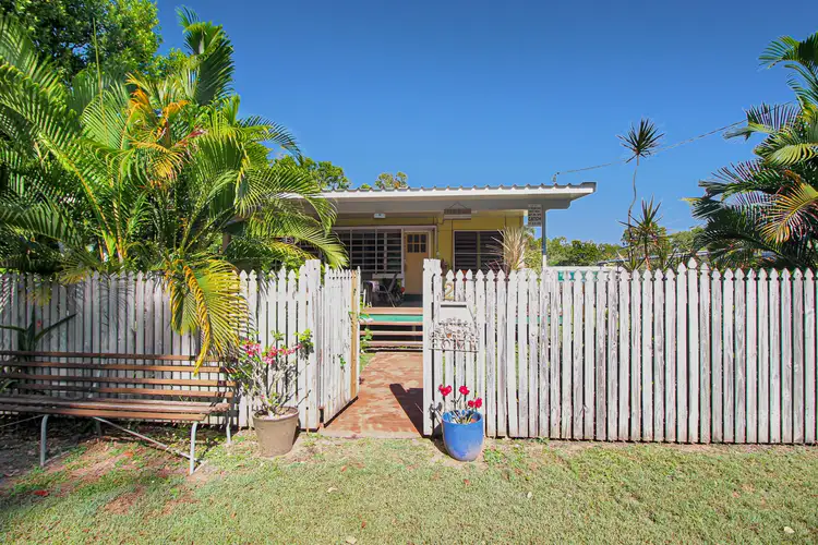 2 The Esplanade, Toomulla QLD 4816