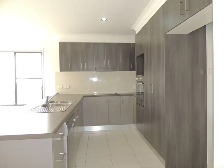 Second view of Homely house listing, 40 Cornforth Crescent, Kirkwood QLD 4680