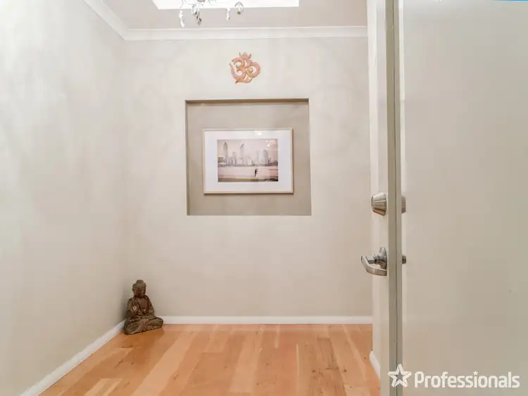 Fourth view of Homely house listing, 6 Pierce Mews, Baldivis WA 6171