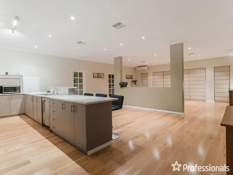 Sixth view of Homely house listing, 6 Pierce Mews, Baldivis WA 6171
