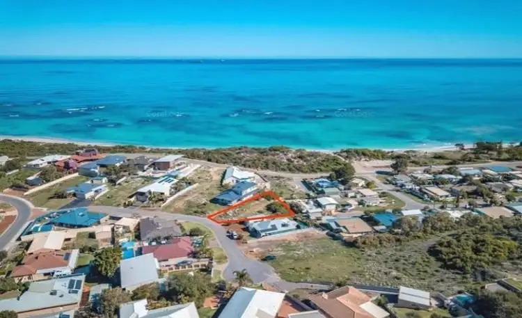 11 Bluewater Close, Drummond Cove WA 6532