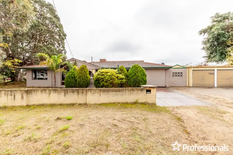 2 Chamberlain Way, Armadale WA 6112