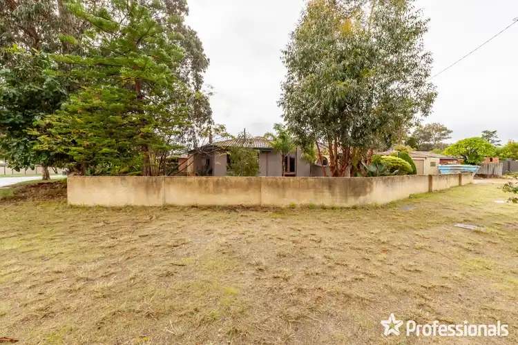 Fourth view of Homely house listing, 2 Chamberlain Way, Armadale WA 6112