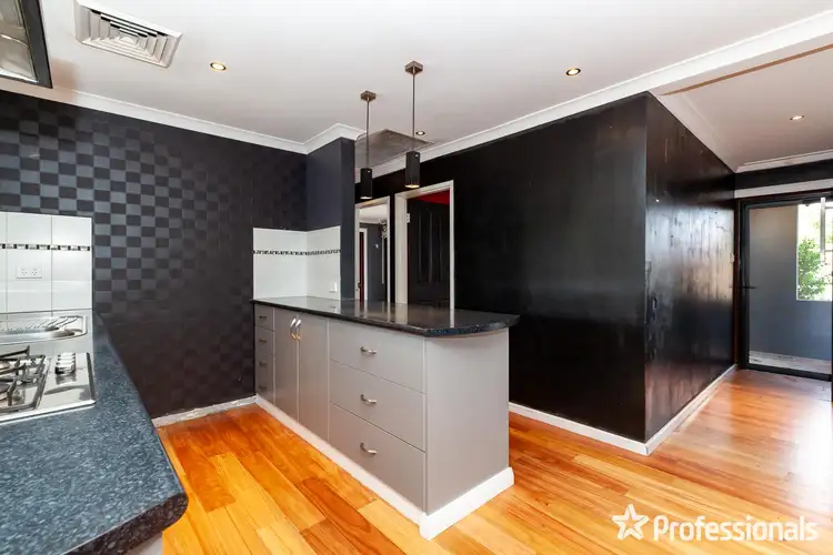 Sixth view of Homely house listing, 4 Chamberlain Way, Armadale WA 6112