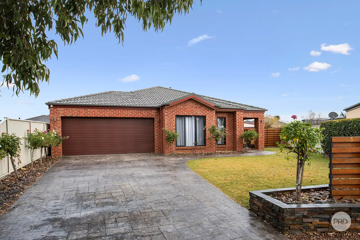 Main view of Homely house listing, 5 Arinya Close, Ascot VIC 3551