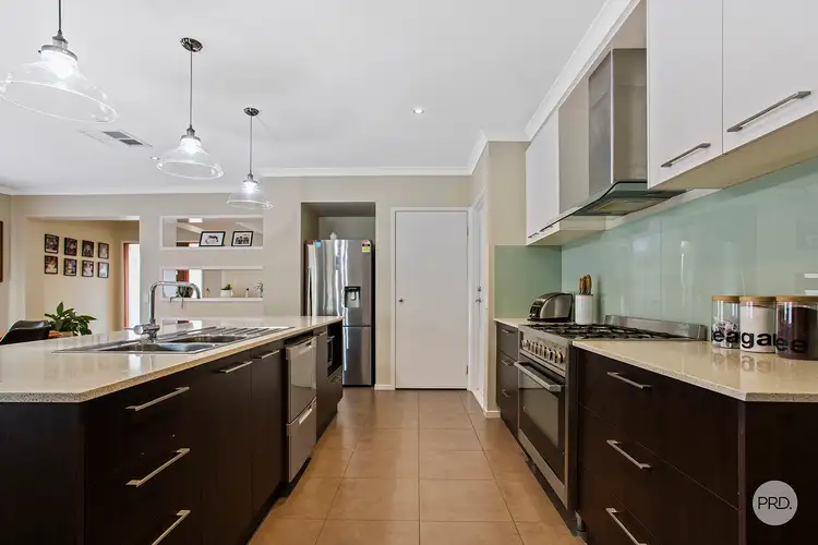 Fourth view of Homely house listing, 5 Arinya Close, Ascot VIC 3551