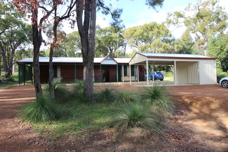 7 KNIGHT PLACE, Waroona WA 6215