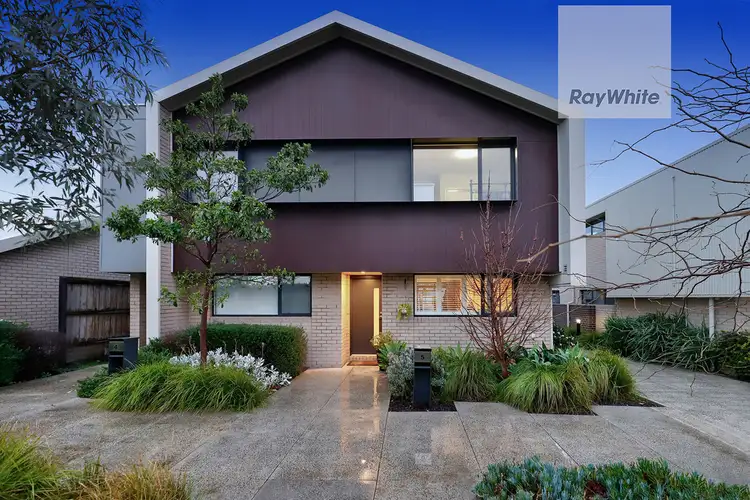 5 Strata Walk, Greenvale VIC 3059