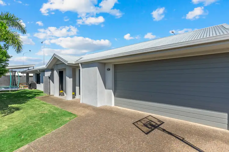 24 Kingsborough Pass, Trinity Park QLD 4879