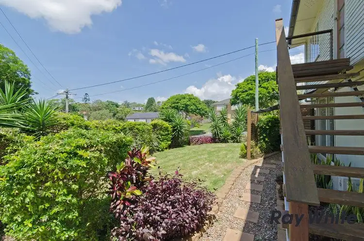 2B Winton Street, Stafford Heights QLD 4053