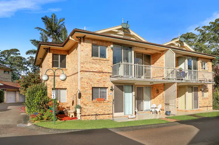 16/12-20 Kinarra Avenue, Wyoming NSW 2250