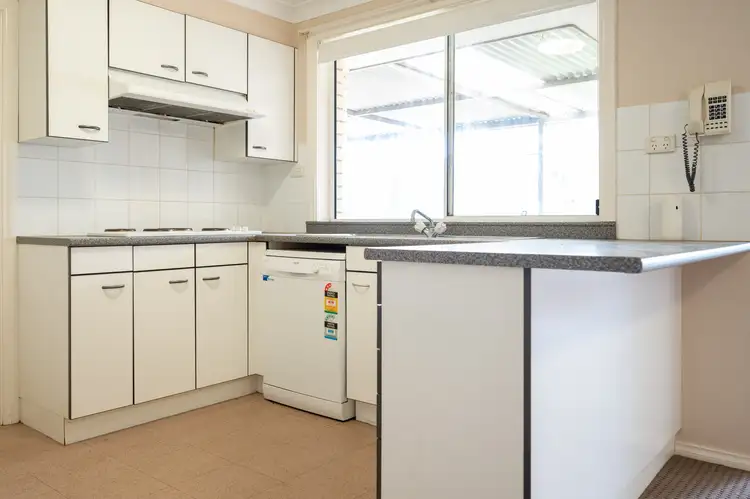 Fifth view of Homely house listing, 2 Matthew Close, Griffith NSW 2680