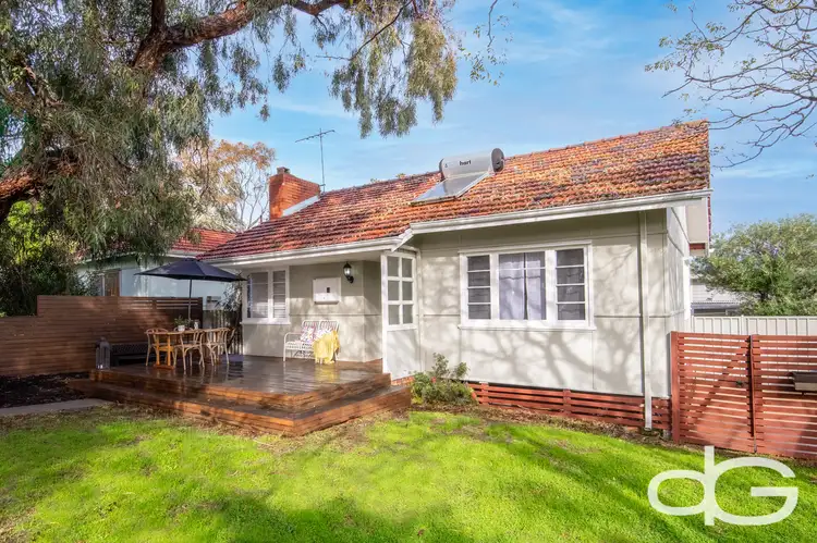 17 Chadwick Street, Hilton WA 6163