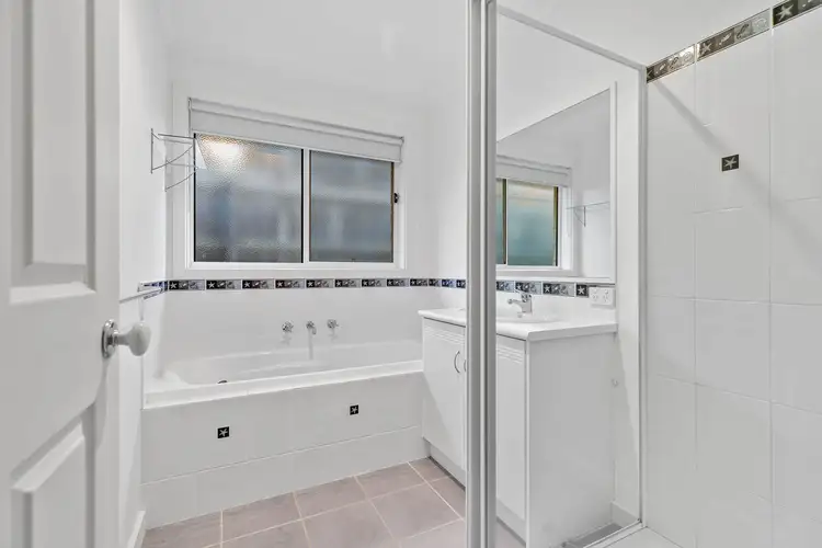 Fifth view of Homely house listing, 6 McGowan Drive, Skye VIC 3977