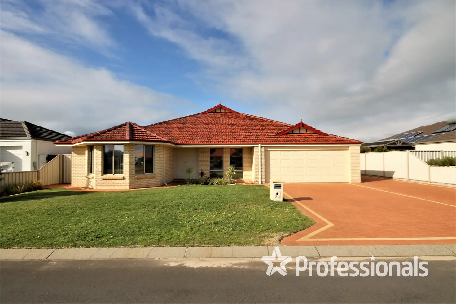 Main view of Homely house listing, 21 The Boulevard, Australind WA 6233